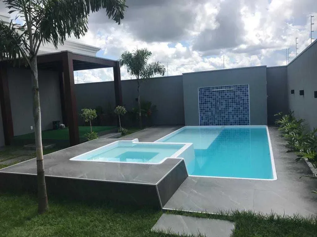 Built for Saint Joseph Soil — fiberglass pool in Saint Joseph
