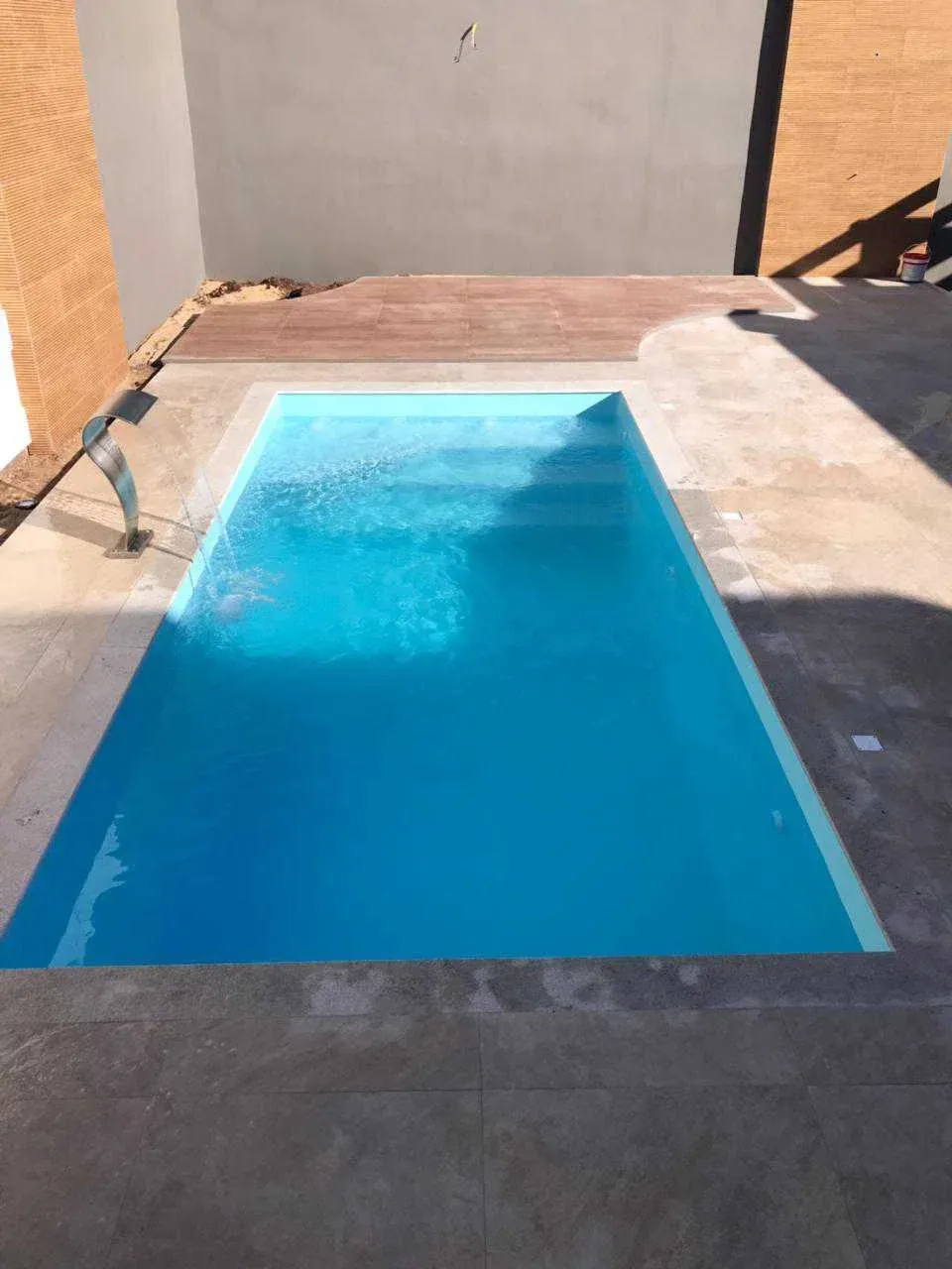 Infinity Escada fiberglass pool installed by Ford Concrete in Kansas City